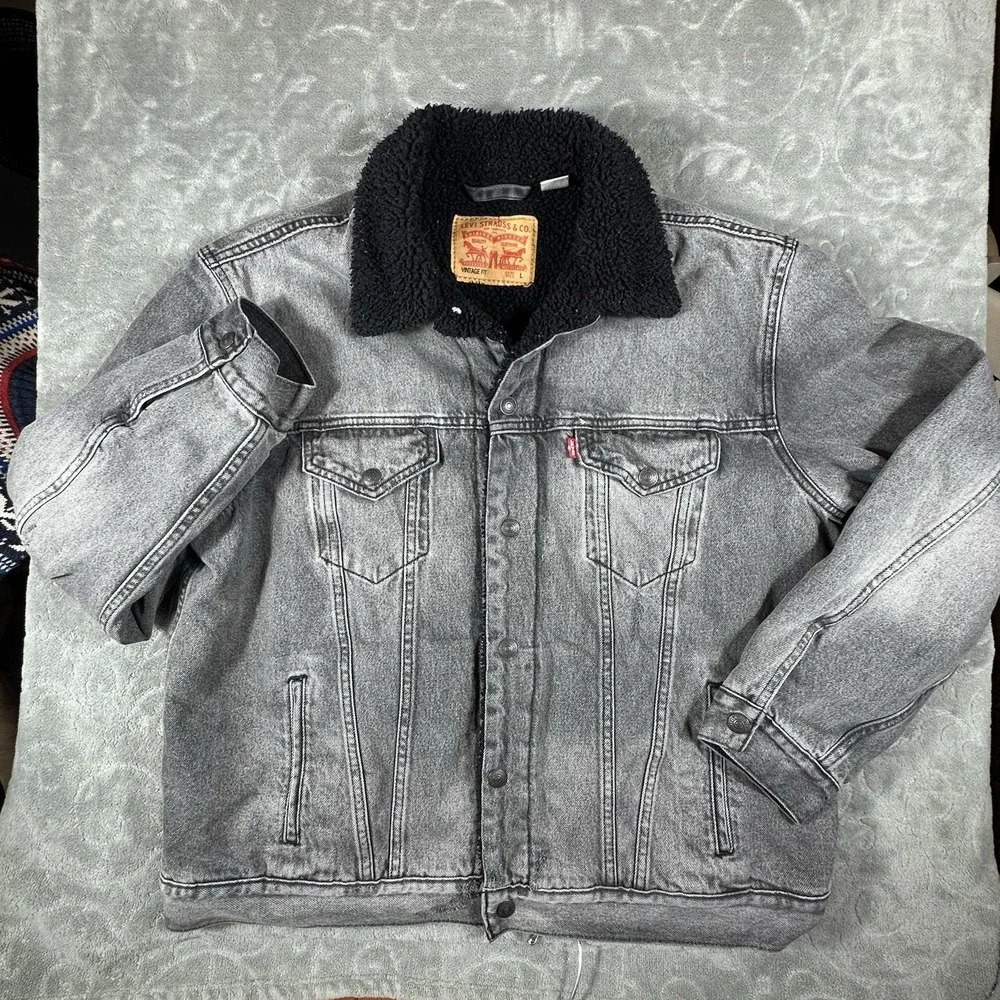 Levis levi men